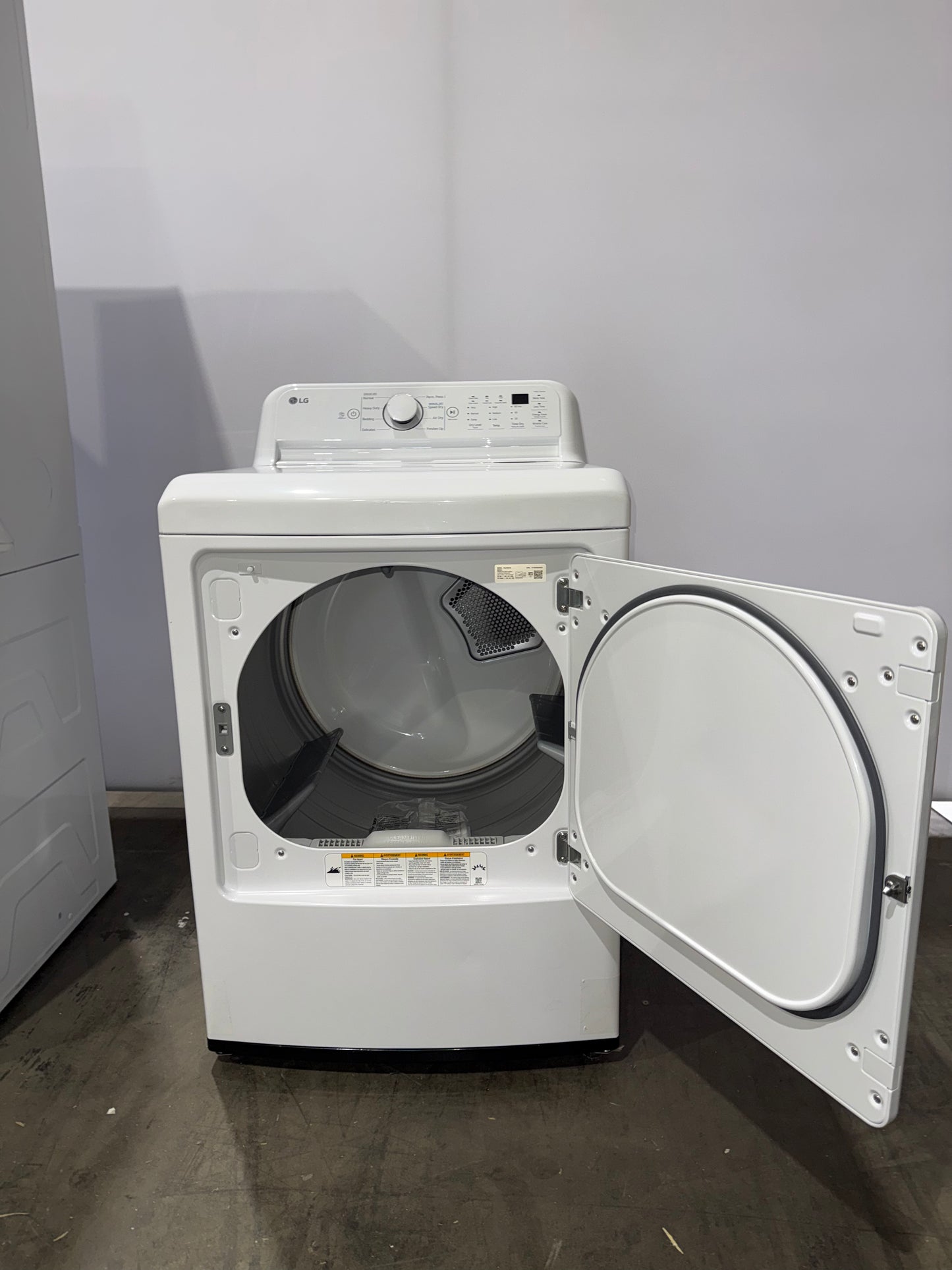 LG DLG7001W 7.3 cu ft Gas Dryer