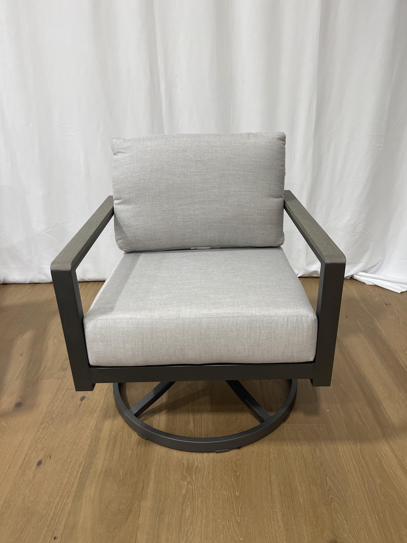 Agio Nicolet 3-piece Outdoor Patio Seating Set