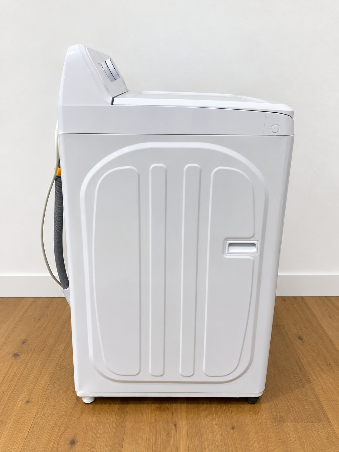 Frigidaire FLVW7000AW opposite side panel view