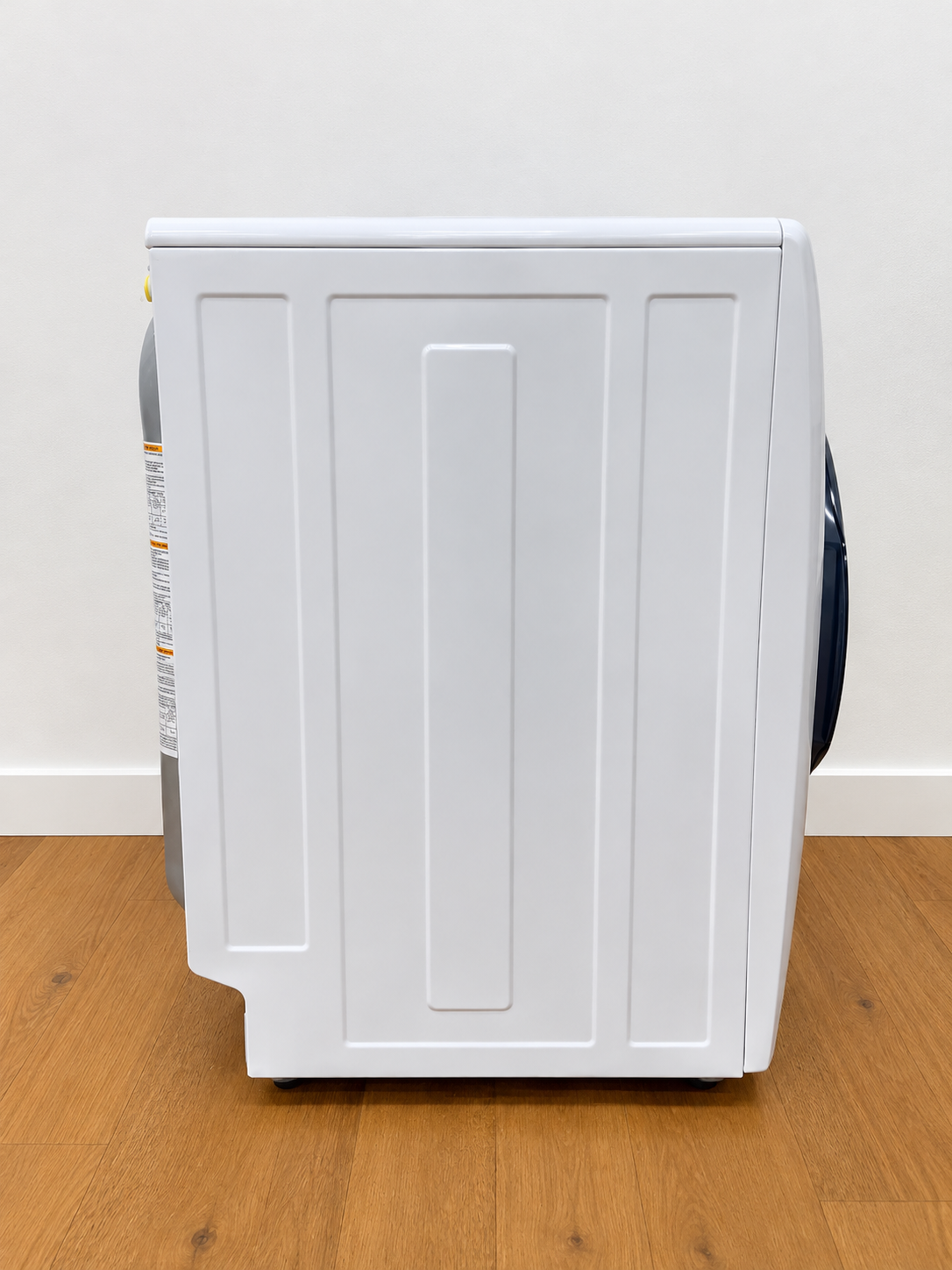 Frigidaire ELFG7626BW side panel view