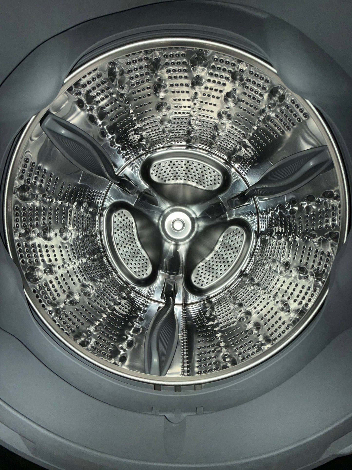 LG WM4000HBA 4.5 cu ft Front Load Washer