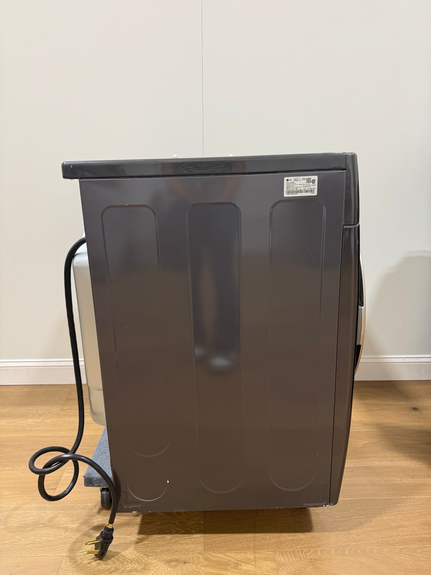 LG DLEX4000B 7.4 cu. ft. Front Load Electric Dryer