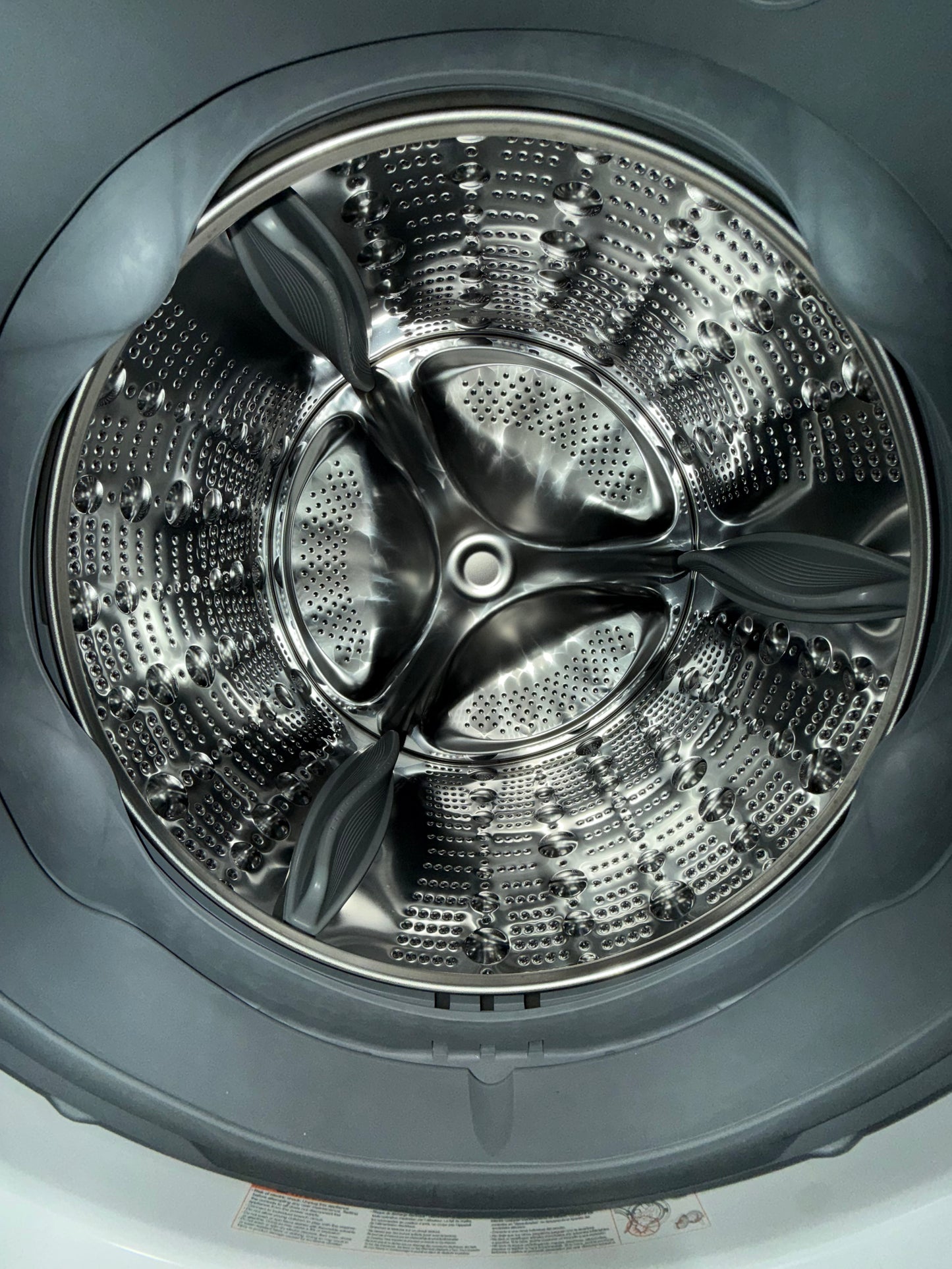 LG WM4000HWA 4.5 cu. ft. Front Load Washer