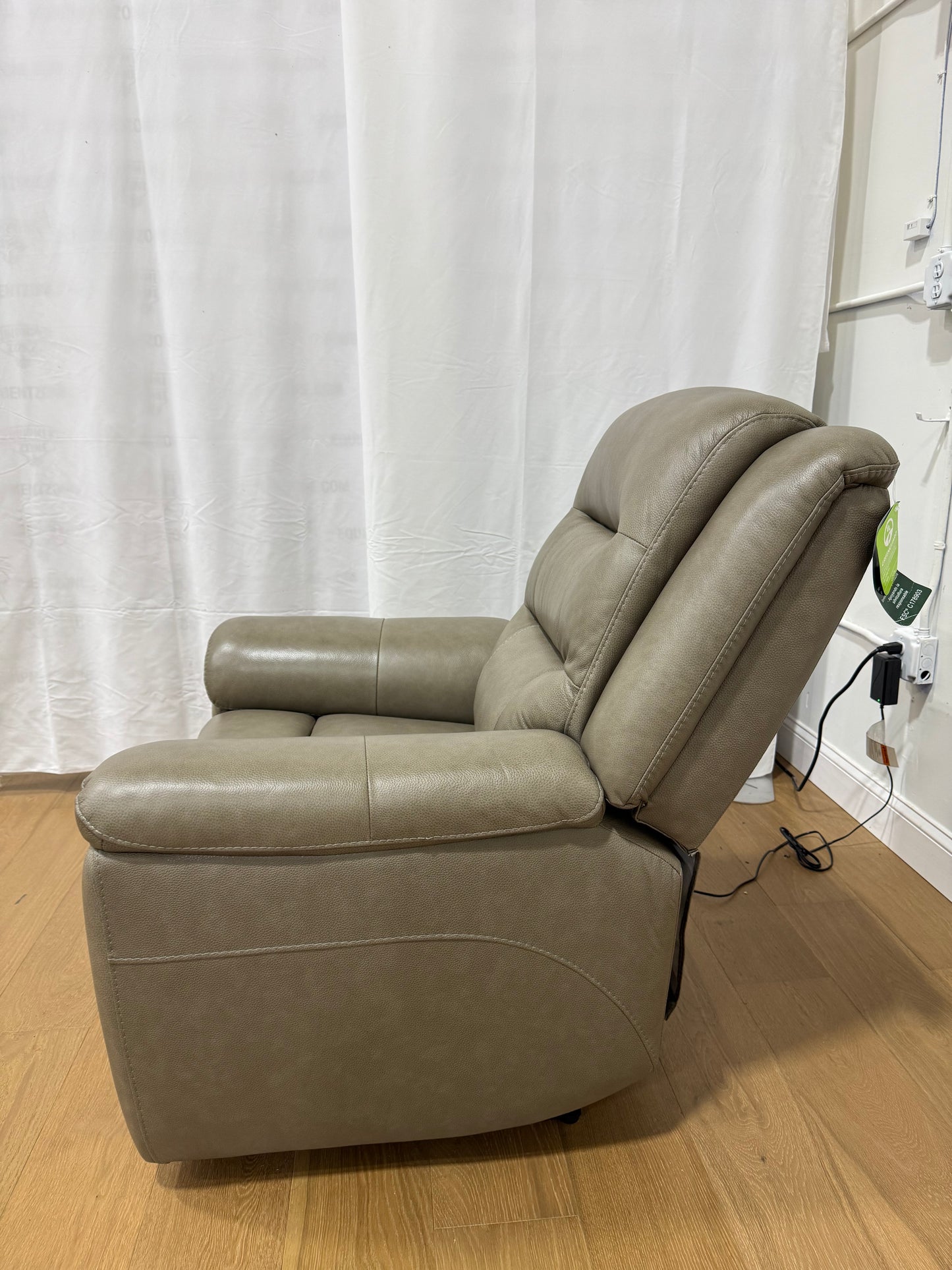 Mason Leather Power Recliner with Power Headrest