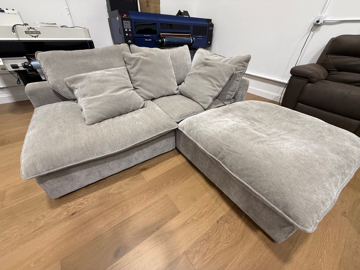 Thomasville Lowell Modular Loveseat & Ottoman