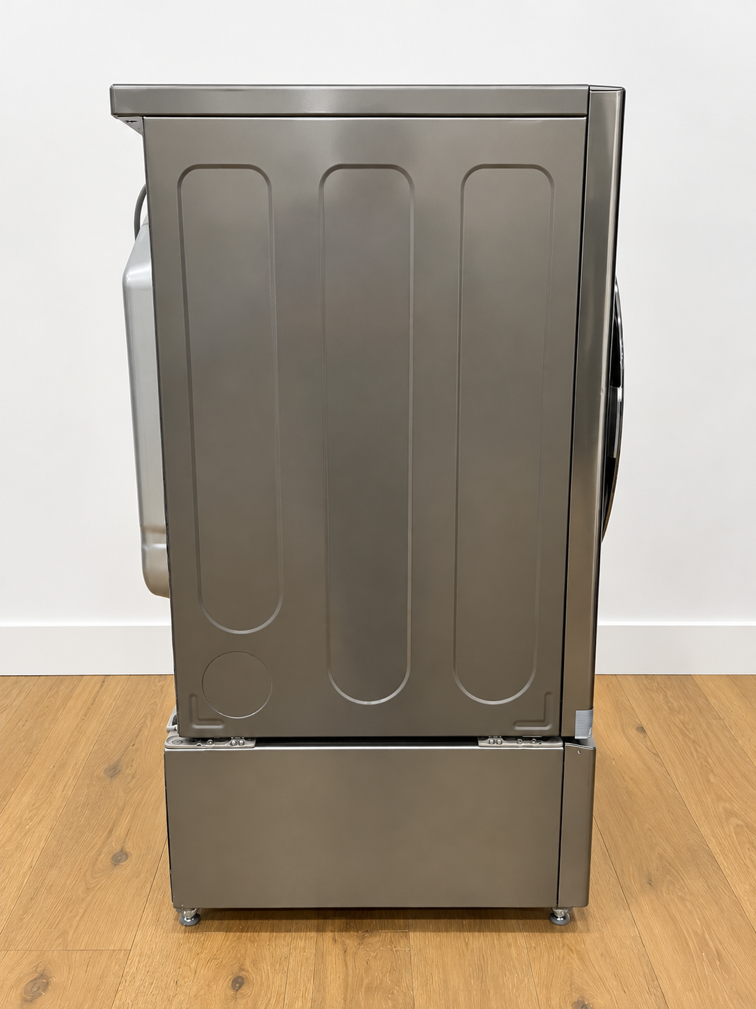 Actual unit: LG DLEX5800V electric dryer side panel view