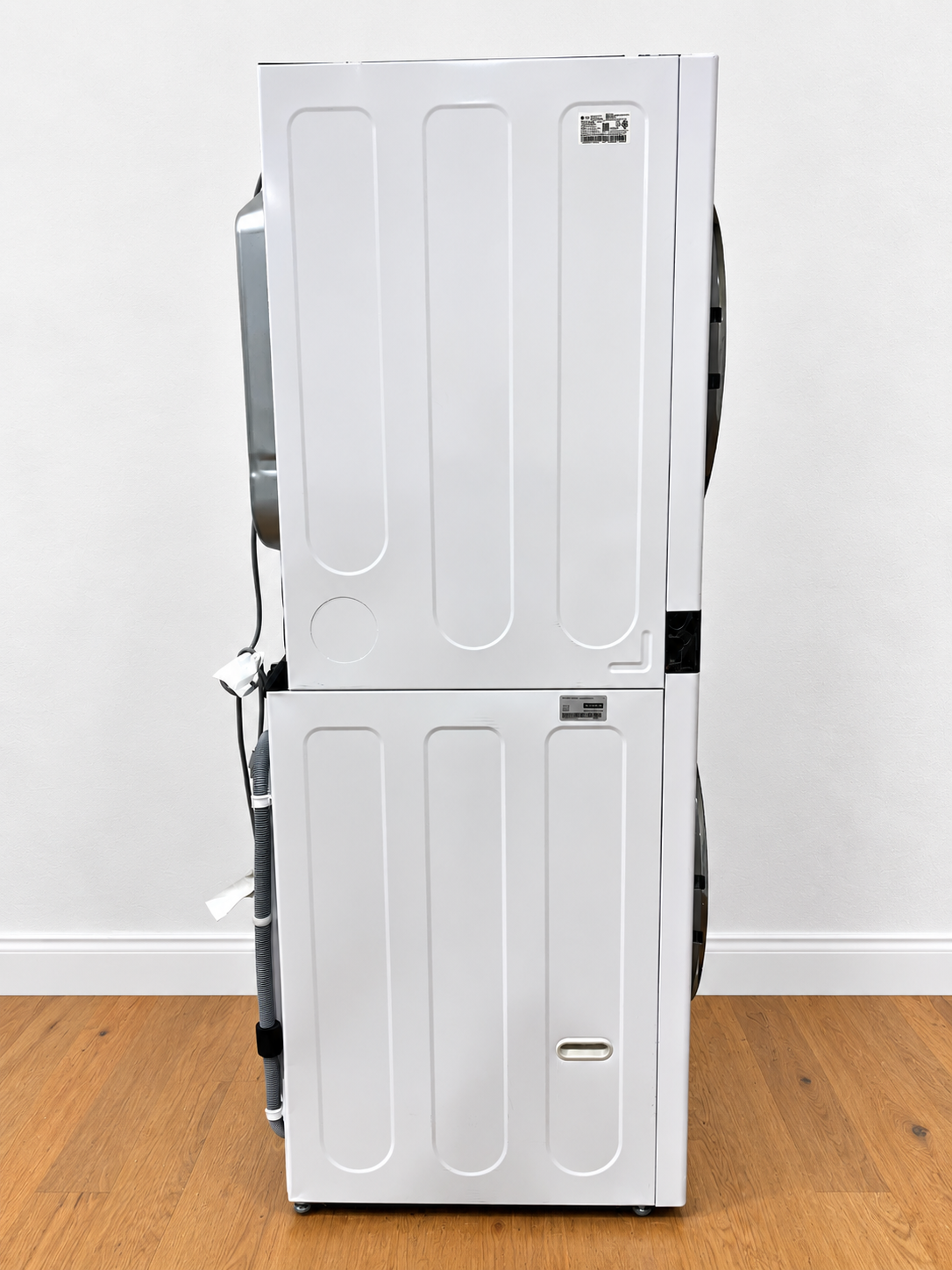 LG WKGX201HWA WashTower side view showing model and serial label
