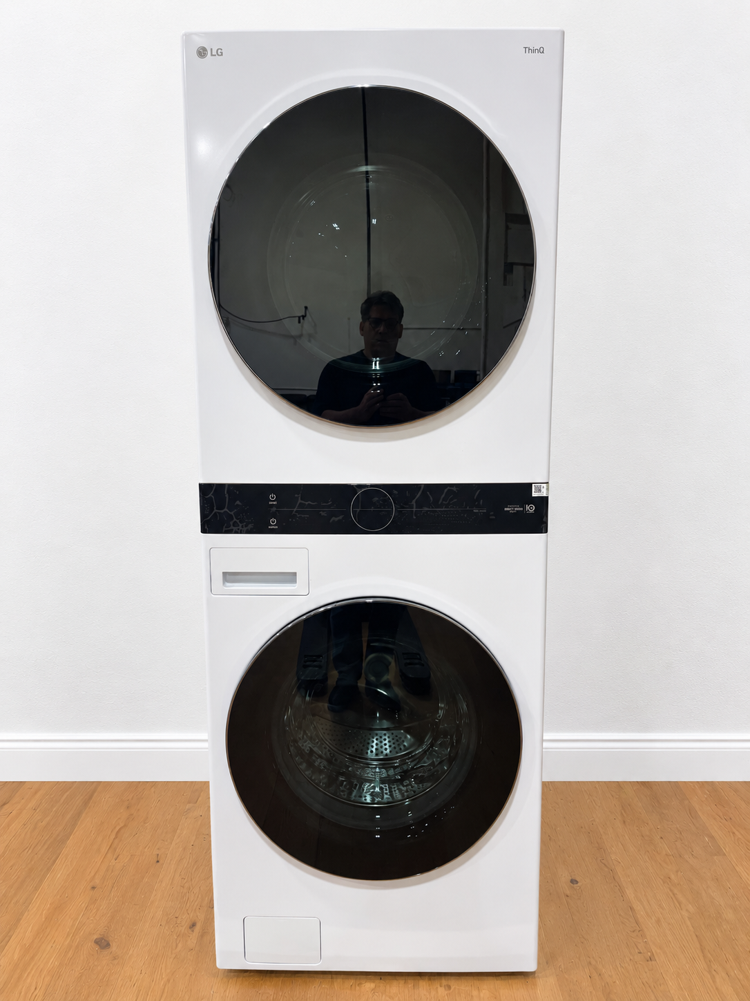 LG WKGX201HWA WashTower White front view, dryer on top and washer on bottom