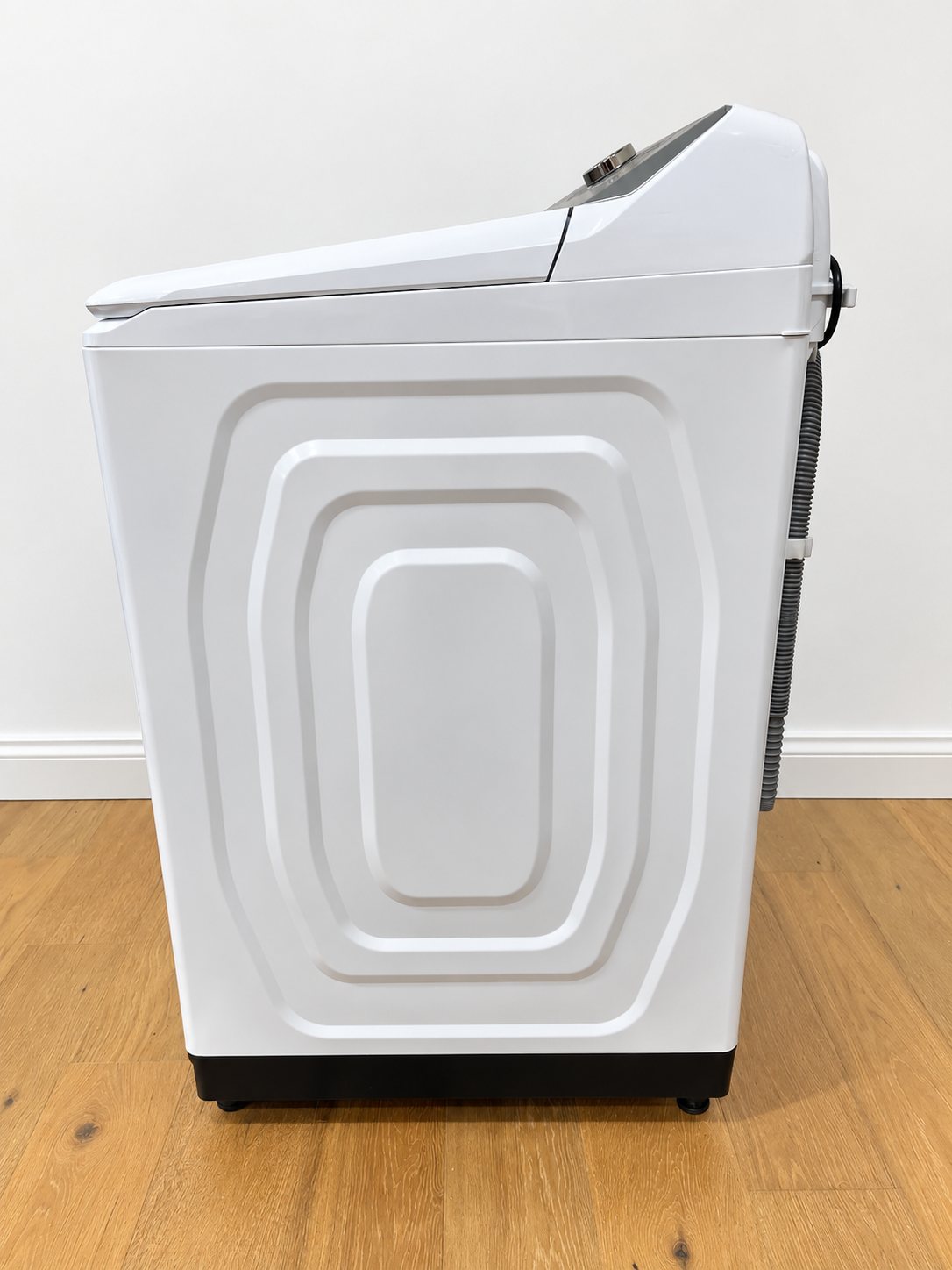 Side view of the actual unit, closed lid