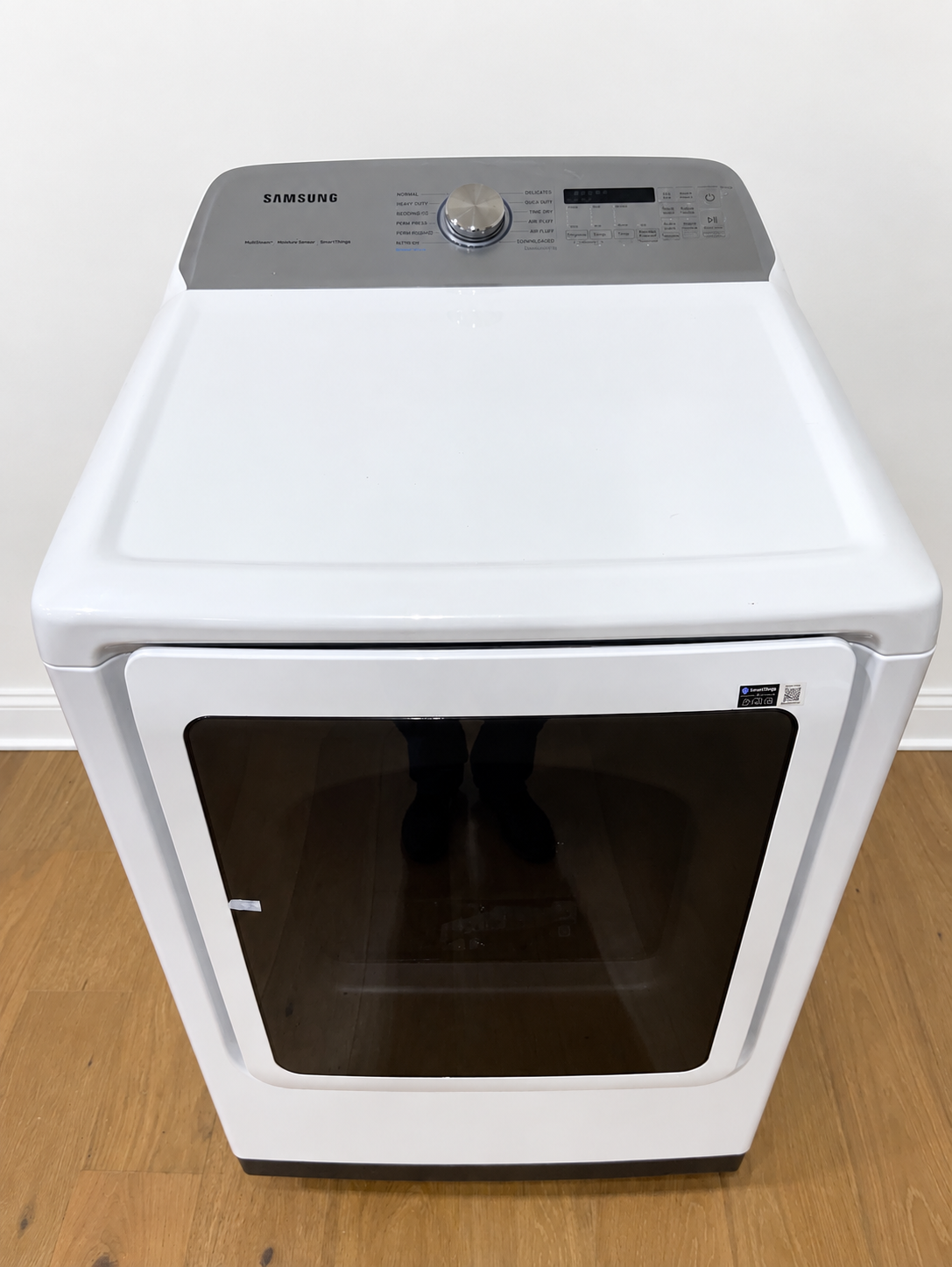 Angled top-down view of the actual unit, closed door