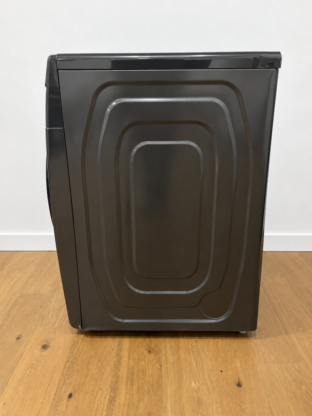 Samsung DVE45T6000V side panel view