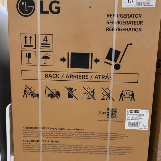 NEW LG French Door Refrigerator Stainless Steel with Bottom Freezer