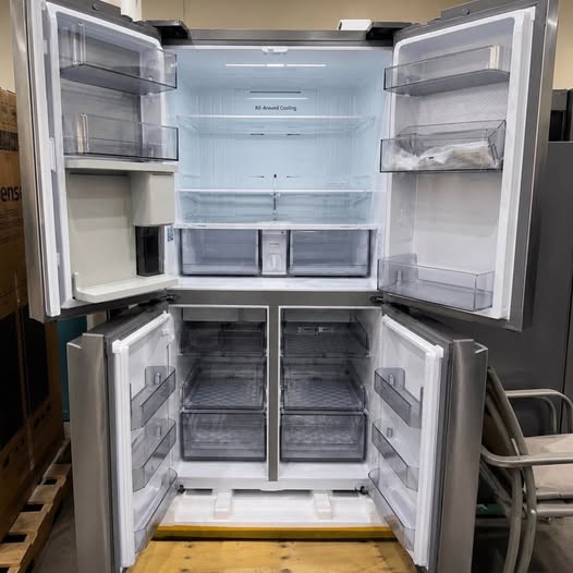 NEW Samsung 23 cu. ft. 4 door Refrigerator